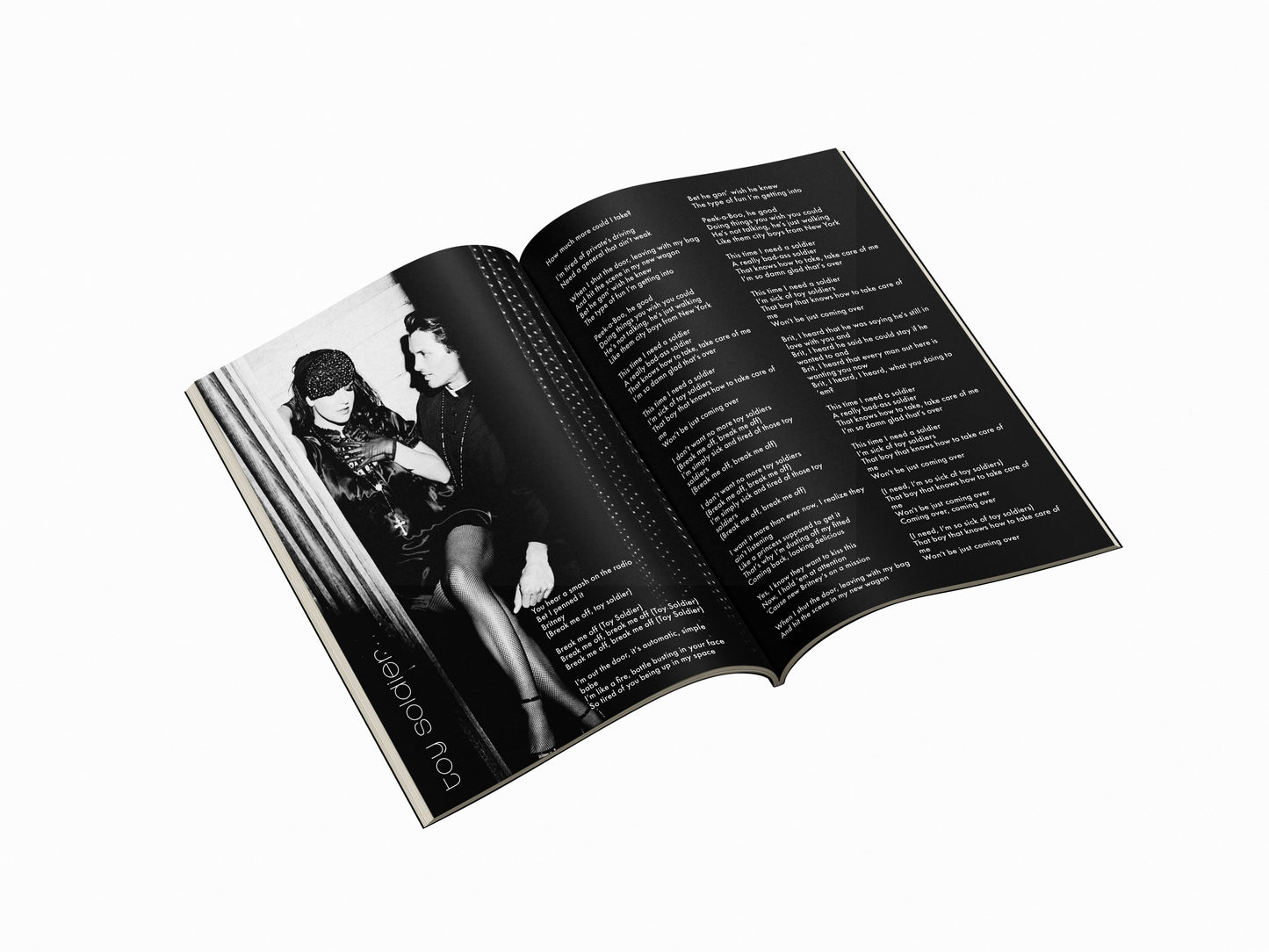 Lyricbook Blackout - Britney Spears